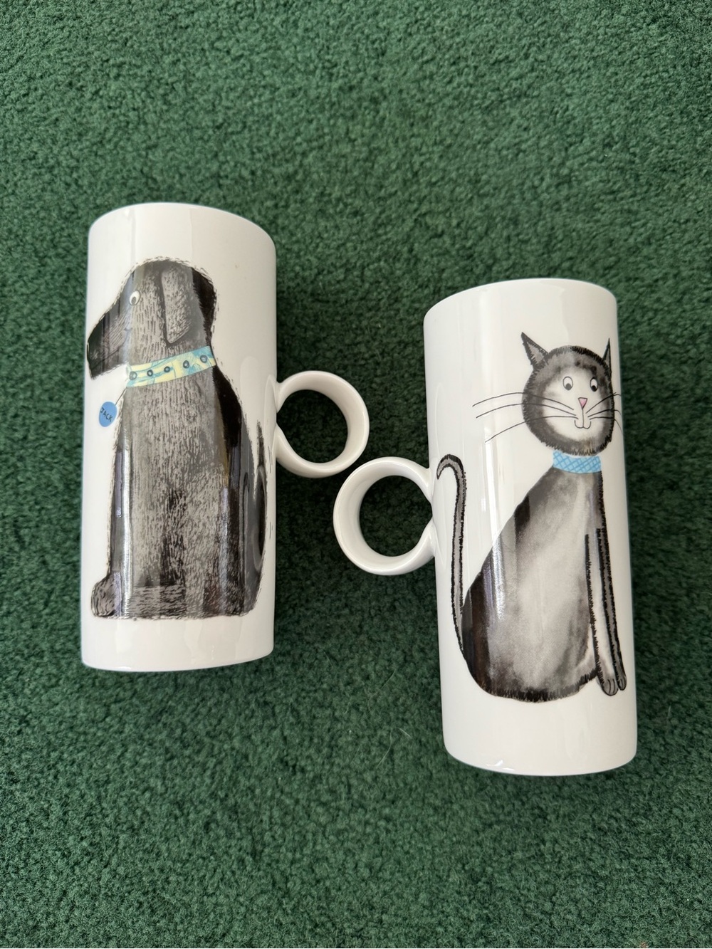 Adorable cat and dog slim mugs. Good for cute accessories around house.